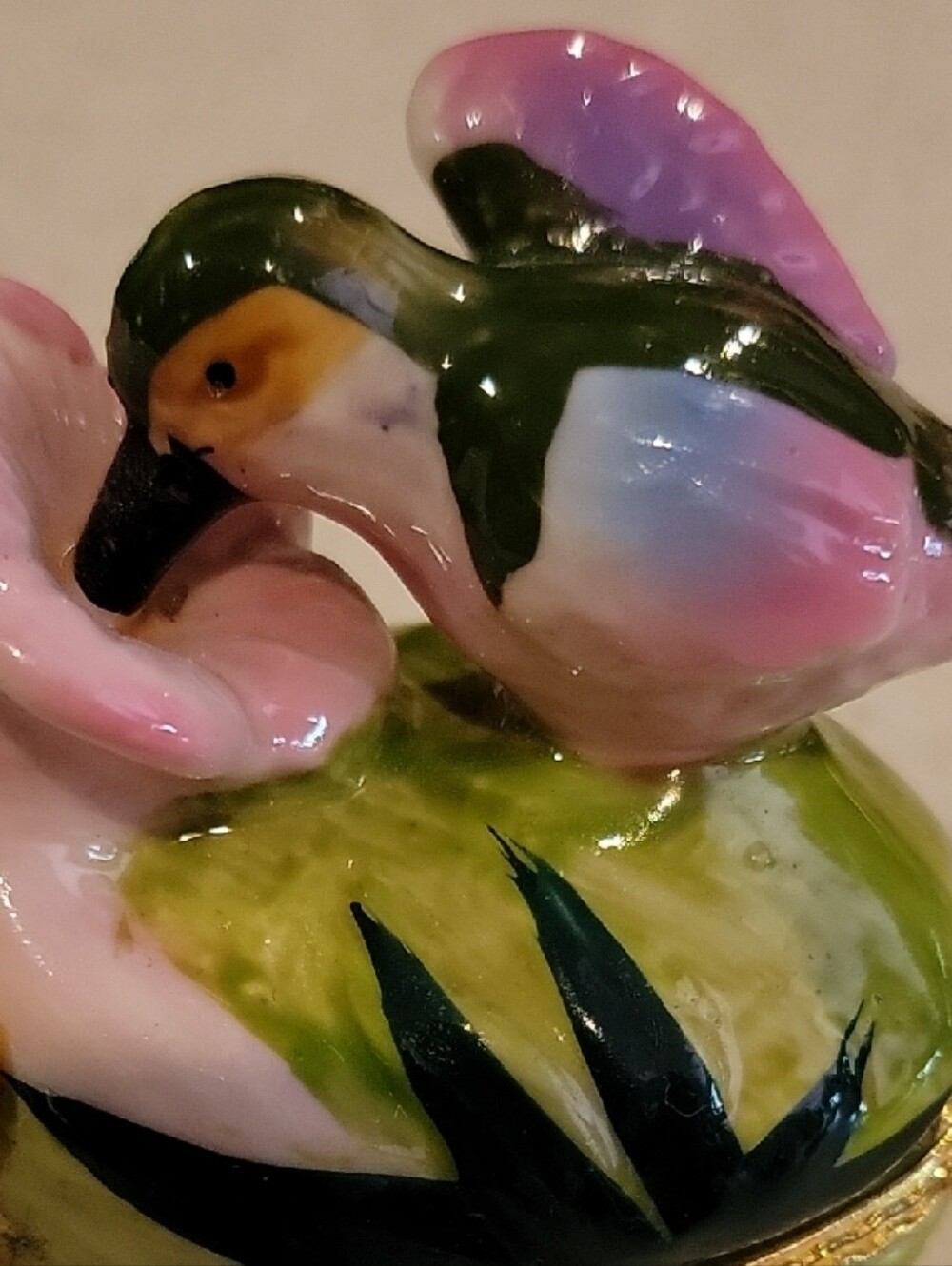 Darice Mini Porcelain Trinket Box in Lime Green with Gold Accent
